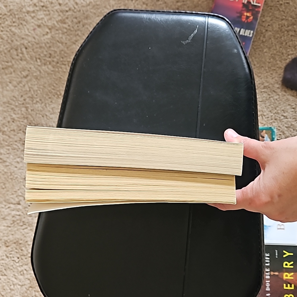 Romance book bundle - Picture 3 of 4